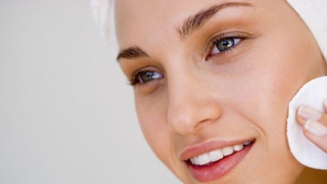 Jak zatočit s akné?