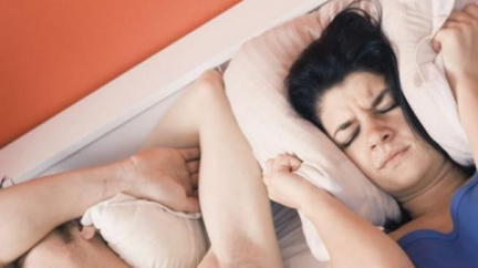 Bezstarostné chrápání i v hotelovém pokoji