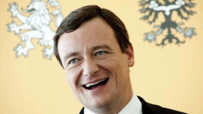 Kalousku, jste hrobař. Váš David Rath