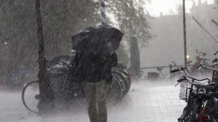 Zasáhnou nás extrémní srážky, hrozí povodně