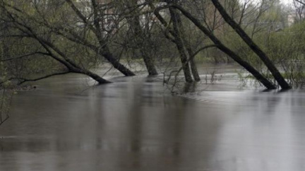 Rozvodněný potok zabíjel. Strhl muže v Trnavě, tělo našli ve Zlíně 