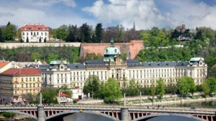 Jednání K9 se pokusí ukončit spory vládních stran