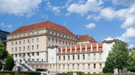 Postižení přišli před ministerstvo na happening proti reformě