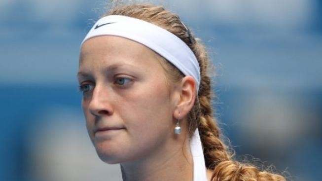 Kvitová bude hrát ve Wimbledonu o semifinále s Pironkovovou