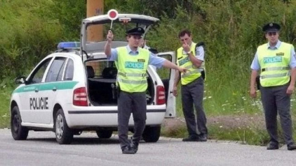 Namol opilému pražskému taxikáři naměřili policisté 2,5 promile