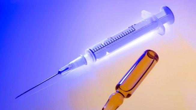 Stát přestane hradit povinné očkování, varují kritici