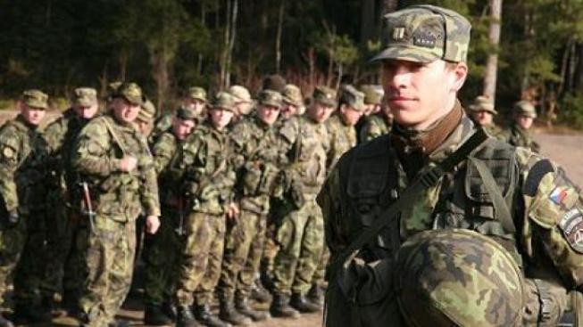 Armáda dostane první nové útočné pušky do několika týdnů