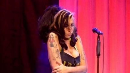 Vypískali ji, ruší všechny koncerty. Kontroverzní Amy Winehouse