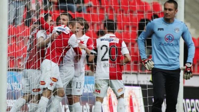 Stále dlužíme desítky milionů, přiznala Slavia