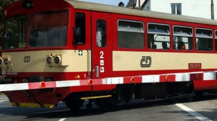 U Skutče proti sobě vyjely vlaky, strojvůdci je zastavili včas