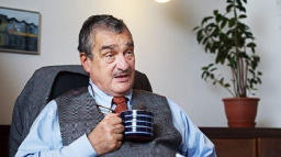 Schwarzenberg by v případě zvolení odmítl i byť jen čestné předsednictví TOP 09