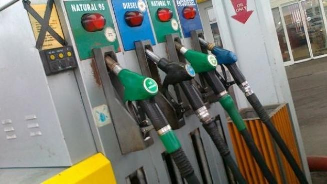 Pohonné hmoty v uplynulém týdnu zlevnily 