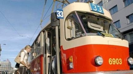 V pondělí se Česko zastaví. Odboráři chystají blokády