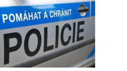 Při nehodě s policejním vozem zemřeli 4 lidé