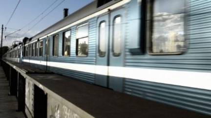 Neštěstí: Vlak dnes srazil muže a ženu, oba na místě zemřeli