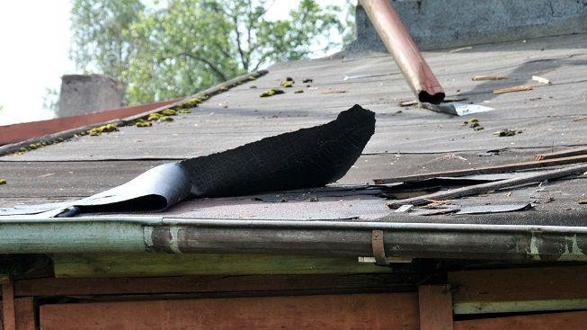 Noční bouřky devastovaly ČR. Dnešní noc má být klidnější