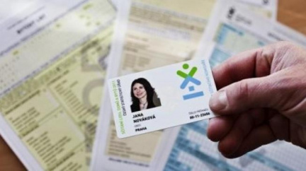 Statistici zaplatí poště za dvě části sčítání o 28 milionů méně