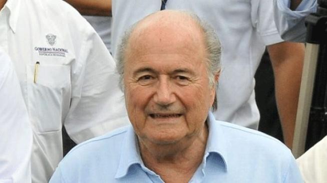 Blatter byl počtvrté za sebou zvolen předsedou FIFA