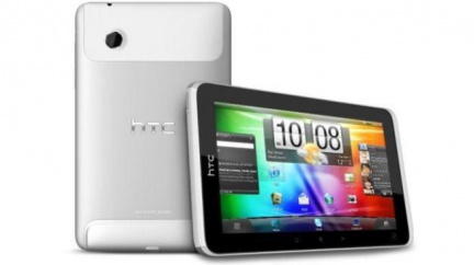 Desítky lidí stojí v Praze frontu na mobil. Apple to není