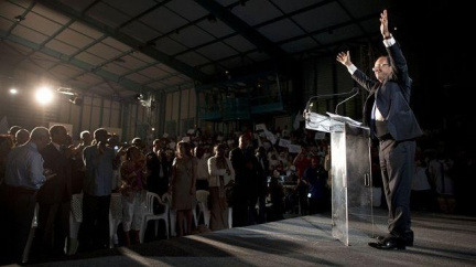 Prezident Francie Hollande odjel na dovolenou vlakem