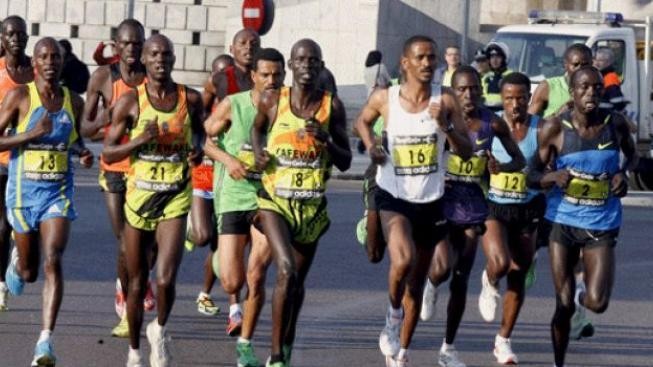 Olympijský vítěz v maratonu Wanjiru vyskočil z okna a zabil se