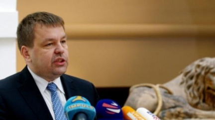 Tluchoře překvapil Nečasův útok před volbou. Nečekal ho