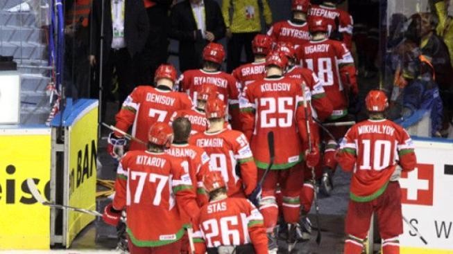 Hokejisté Rakouska porazili v Slovinsko, Bělorusko podlehlo Lotyšům