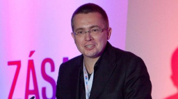 Roman Šmucler představil budoucnost plastické chirurgie (v Asklepionu)