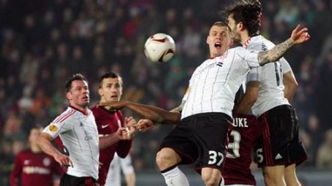 Fotbalovým klubům už vládne Barcelona, Sparta je třiačtyřicátá 