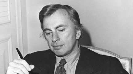 Zemřel americký spisovatel Gore Vidal (†86), divadelní a filmový klasik