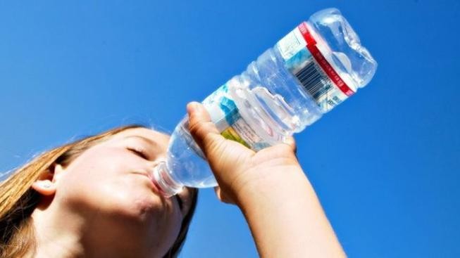 Hlad je převlečená žízeň, tekutiny jsou potřebné