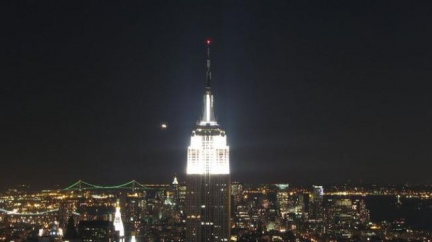 Empire State Building má osmdesátiny - a je zase nejvyšší stavbou v New Yorku.