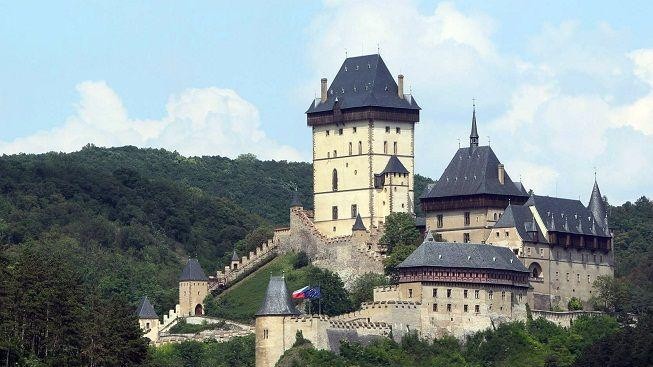 Tip na cyklovýlet: Karlštejn není daleko!