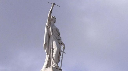 Soud zprostil exposlance Vondrušku obžaloby. Vězně prý brutálně nebil