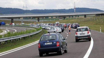 Dálnice D1 je po nehodě dvou kamionů opět průjezdná