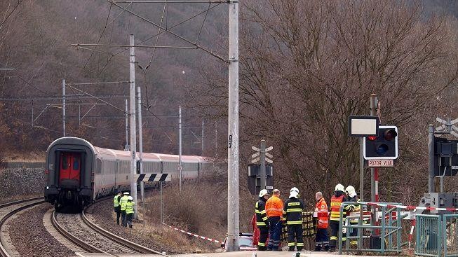 Vlak usmrtil na Slovácku muže. Možná se jednalo o sebevraždu