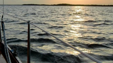 Nehodu trajektu v Bangladéši zřejmě nepřežily desítky lidí