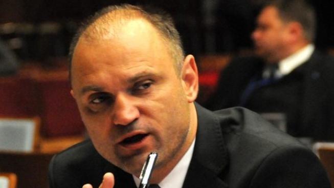 Langer: Po Johnovi zůstaly trosky. Teď bude jen žvanit a žvanit