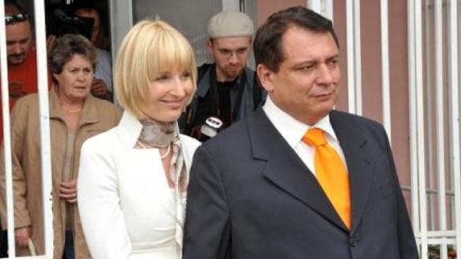 Paroubek trpce glosuje: Když Kubice, do vlády také Kajínek a Kožený