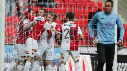 Slavia porazila Slovácko, vzdaluje se od pásma sestupu