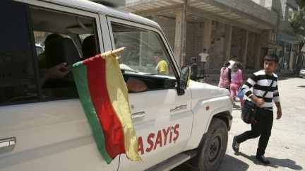 Lidé v syrském Halabu panikaří. Uprchlo jich už 200 000