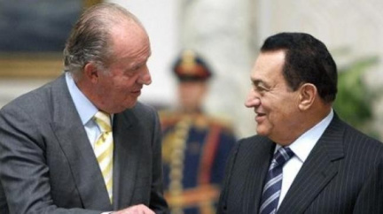 Mubarak a jeho synové byli obviněni z korupce, lid jásá