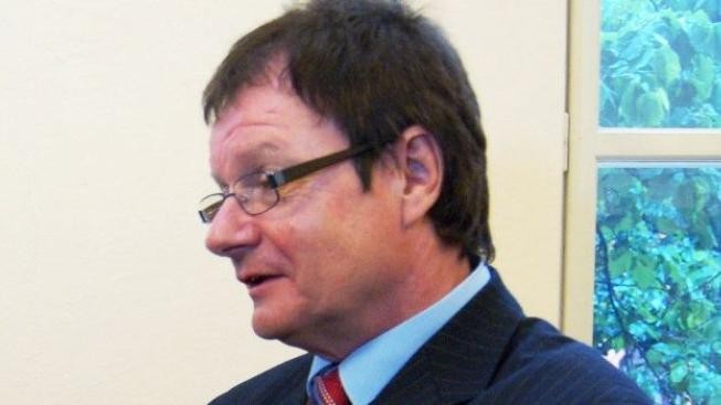 Vrchní soud snížil tresty úplatkářům Kvapilovi a Novotnému