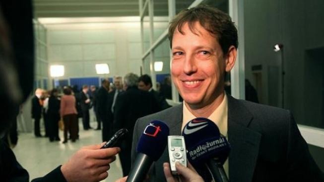 Udivený Gross: Já odstoupil kvůli milionu. A dnes to vládě prochází