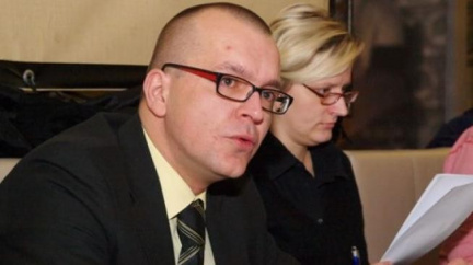 Škárka prý zveřejní "nevyvratitelné důkazy" dnes odpoledne