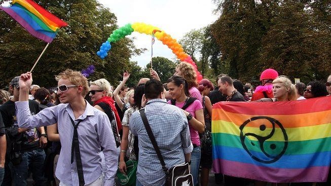 Konzervativci z D.O.S.T. vyzývají ČT: Nepodporujte pochod Prague Pride