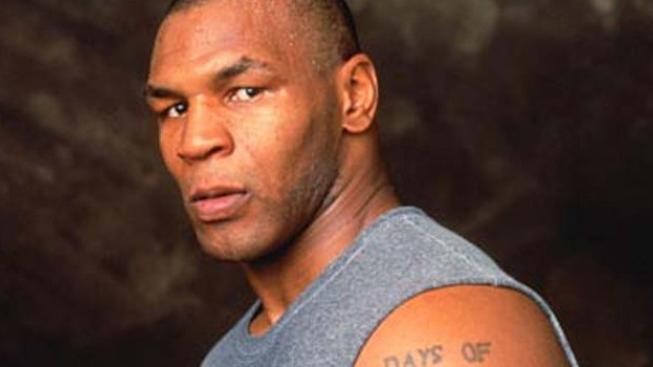Boxer Mike Tyson ve středu večer napodruhé přiletí do Prahy