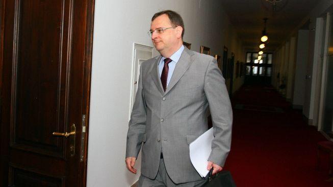 S Nečasem je to zlé, Klaus mu další šanci nedá. A toto prý může následovat