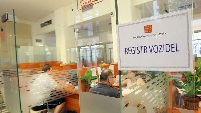 Přihlásit auto na člověka, který nežije? Žádný problém