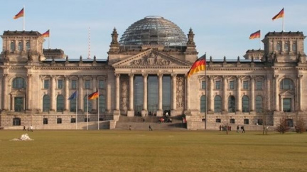 Nad svazky Stasi začíná dohlížet Jahn, chválí spolupráci s Čechy 